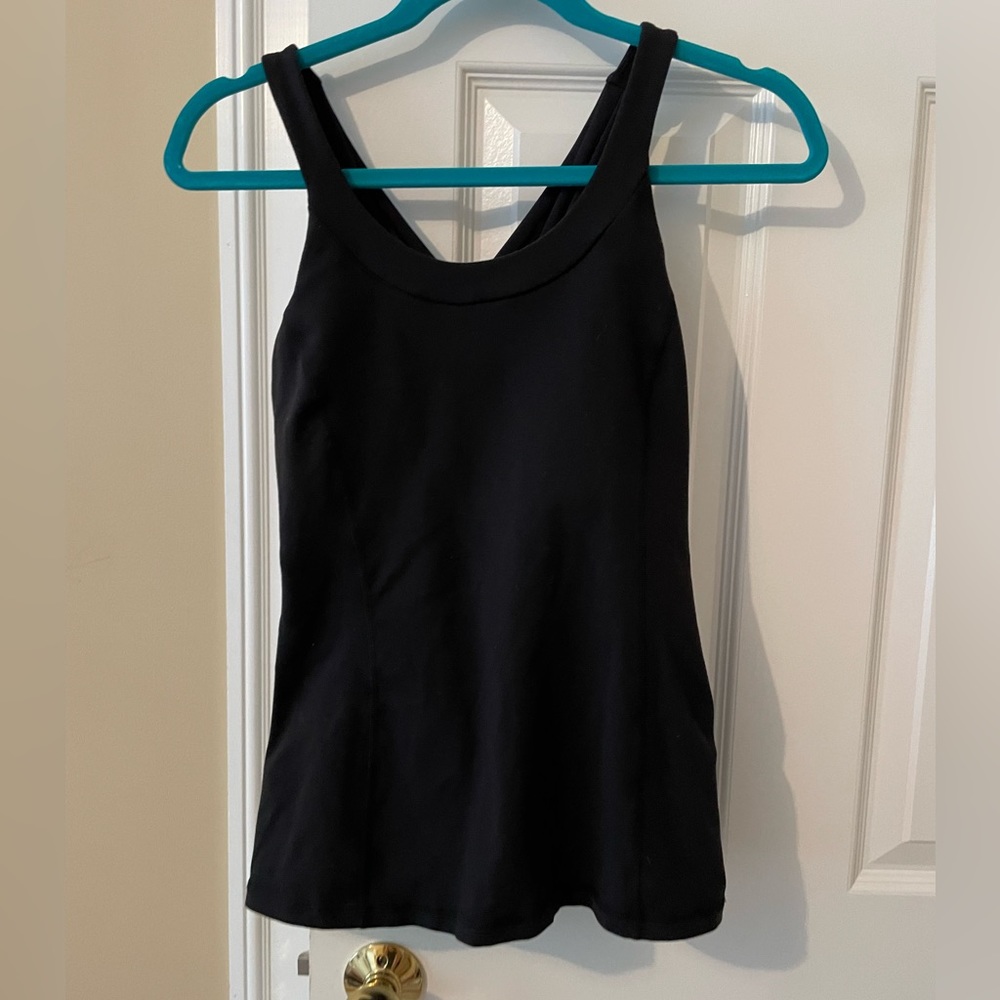 Lululemon black tank